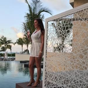 Meet your Posher, Vanessa